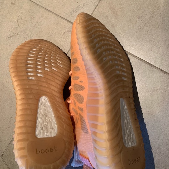 Yeezy Boost 350 - LIKE NEW - Picture 5 of 5